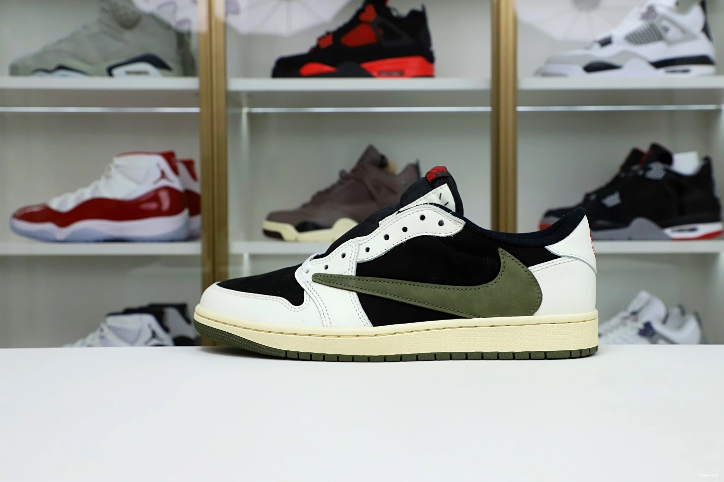 1 LOW NIKE TRAVIS X OG AIR “Olive” SCOTT JORDAN 0306